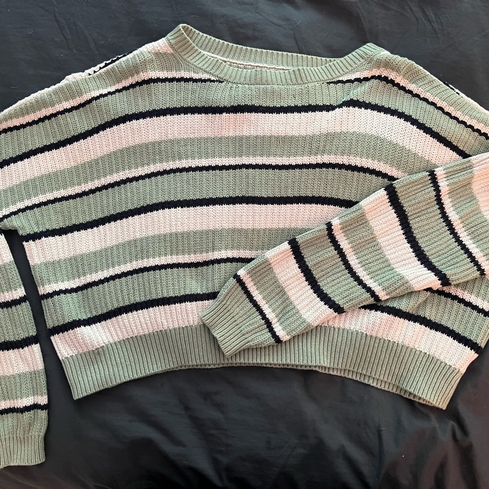PacSun cropped sweater - size XL